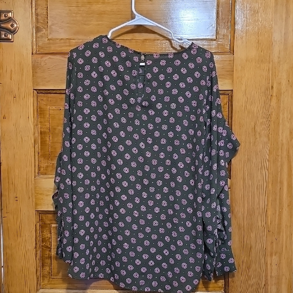 Banana Republic Green And Pink Ruffled Long Sleeves S - Picture 3 of 3